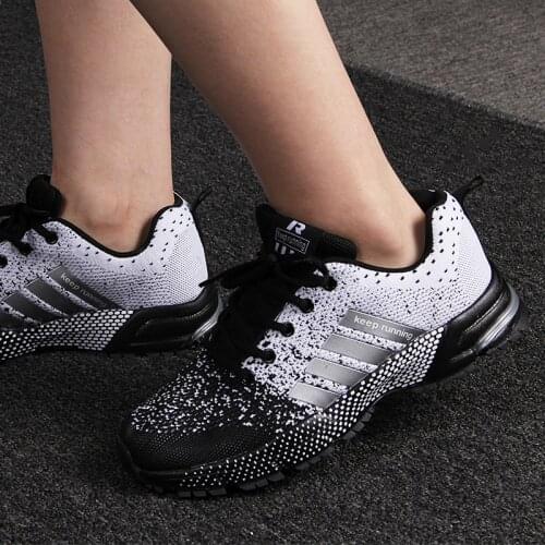 Hot New Men Running Shoes Breathable Outdoor Sports Shoes Lightweight Sneakers for Women Comfortable Athletic Training Footwear