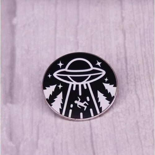 Funny UFO Alien Enamel Pin Space Ship brooch outer planet Badge Fashion Jewellery Accessory