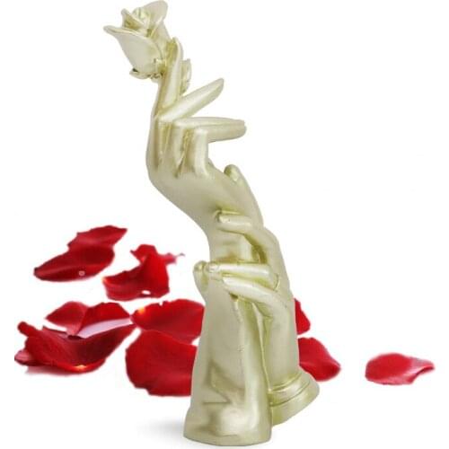 Home Decoration Resin Sculpture Statue Living Room Wine Cabinet Modern Hand-held Rose Ornaments Figurine Golden Crafts Gift
