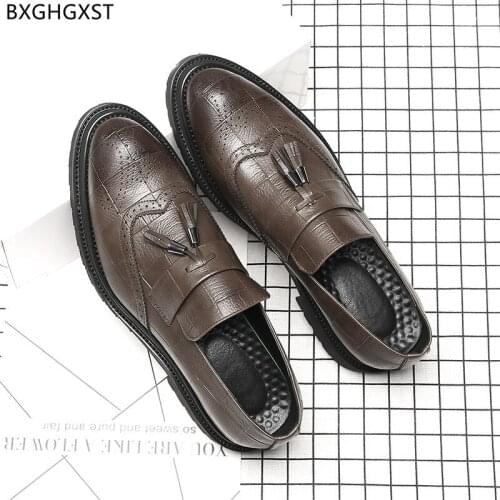 Dress Shoes Mens Fashion Penny Loafers Men Brown Office Shoes for Men 2021 Tassel Black Leather Shoes Men Formal Zapatos Hombre