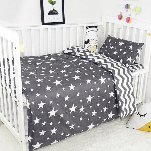 Dancing petals Baby Bedding