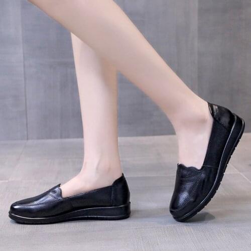 Genuine Leather Shoes Women Loafers Black Boat Shoes Comfortable Ladies Shoes Grandmother Slip on Flat Shoes Spring Autumn 8585L