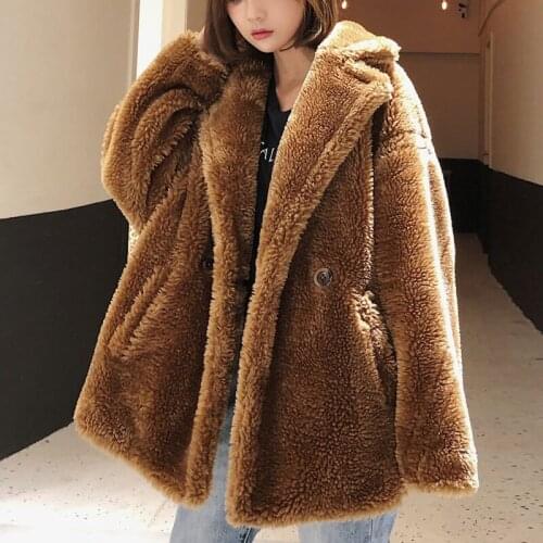 Winter Spring Lady Faux Fur Coats Women Overcoat Velvet European Imported Women Short Shearling Coat Long Sleeve Streetwear A072