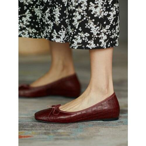 EshtonShero Shoes Women Leather Flats Female Spring Shoes Classic Womens Loafers Casual Genuine Leather Shoes Pointed To Flats