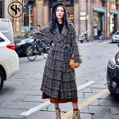 Winter Coat Women Vintage Plaid Wool Coat High quality Thick Warm Wool blend Overcoat Fashion Belt Long Woolen Coats Female