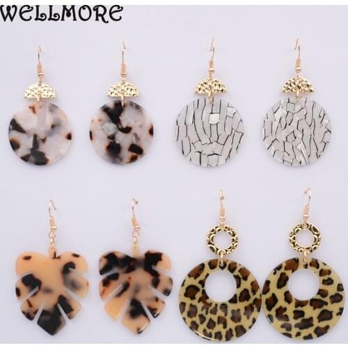 WELLMORE fashion jewelry leopard print resin drop dangle earrings for women Wedding Jewelry Statement Earrings wholesale
