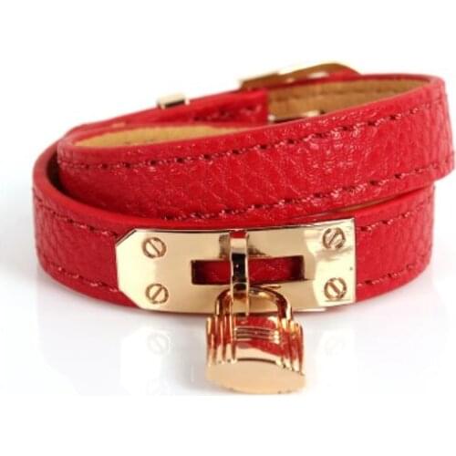 Star models small pepper net red with a small lock bracelet