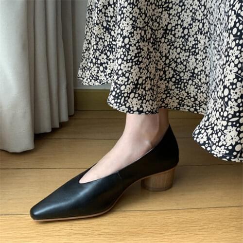 2021 Spring New Womens Pumps Genuine Leather Small Square Toe Slip-On Chunky Heel Fashionable and Versatile Travel Essential