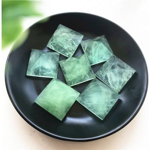 1 Piece Natural Green Fluorite Pyramid Crystal Energy Point Meditation Wand Decoration Natural Stones and Minerals