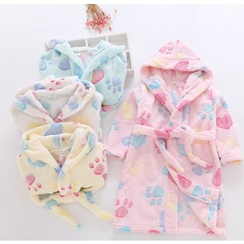 Children Flannel bathrobes sleepwear 2018 fashion childrens hooded pajamas Bathrobe soft bathing suit cute girls cartoon dress
