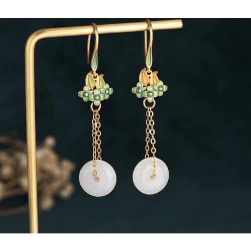 Retro White Stone Flower Tassel Earrings for Women Elegant Palace Ethnic Dating Jewelry 2021 Trend Fashion Dangle Earrings