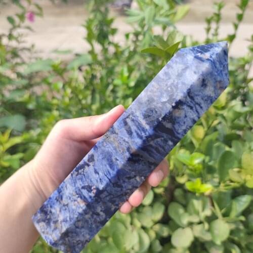 Natural blue stone crystal column, natural healing crystal family presents