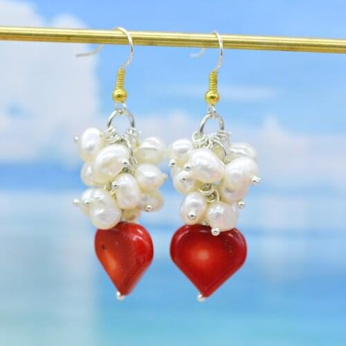 Truly natural baroque pearl earrings. Many colors are available. Irregular freshwater pearls. Wedding earrings