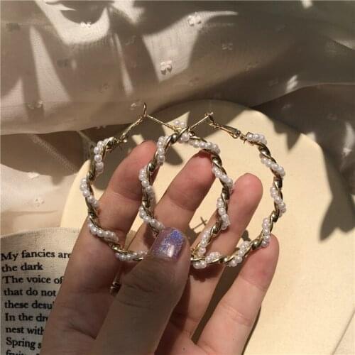 2018 New Elegant Big Circle Pearl Earrings for Women Fashion Simulated Pearl Ear Rings Fine Christmas Gifts Jewelry