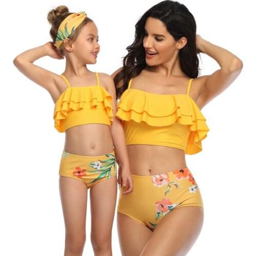 2021 New Family Matching Outfits Mother Daughter Bikini Sandy Beach Swimming Suit Summer Sexy Vacation Beachwear Clothing Sets