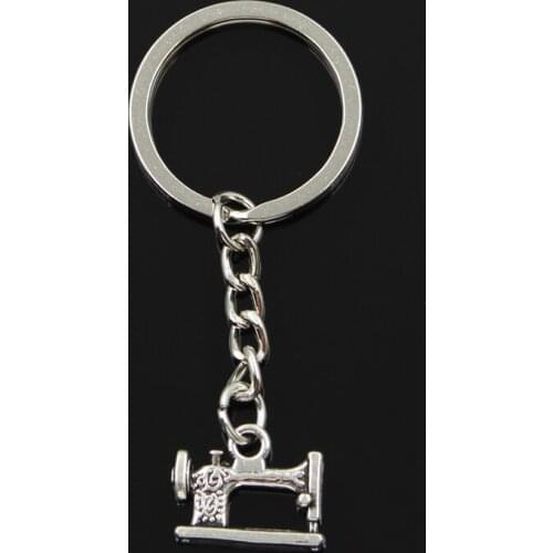 New Fashion Keychain 20x15mm Vintage Treadle Sewing Machine Pendants DIY Men Jewelry Car Key Chain Ring Holder Souvenir For Gift
