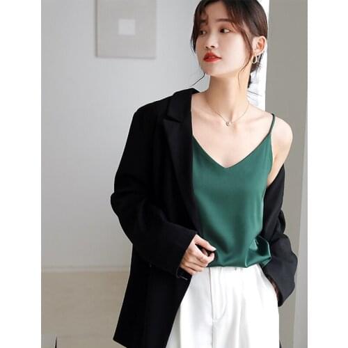 Women Satin French Camis Summer 2021 Fashion Sexy V-Neck Sleeveless Solid Color Loose Basics Tops Camisole Wear With A Blazer