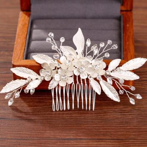 White Flower Leaf Hair Comb Bridal Hair Accessories Rhinestone Women Accessories Handmade Bride Hair Ornament Wedding Hair Comb