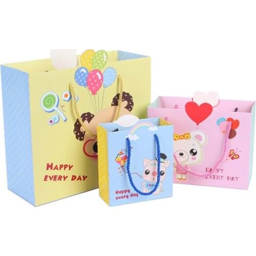 Custom brown kraft paper bag with D cut,Factory Direct Sales Paper Packaging Handbag For Sportswear --XP2187