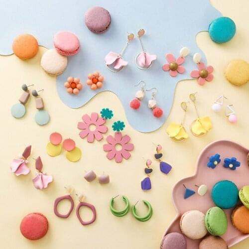8Seasons Fashion Sweet Macaron Color Stud Earrings Geometric Acrylic Flower Style for Women Party Beach Jewelry Gifts,1 Pair
