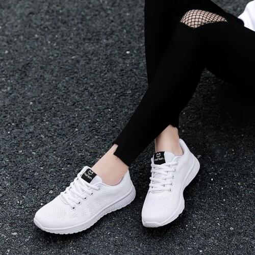 Ladies Sports Shoes Suits Womens Original Running Shoes Runers Platform Sport Shoes Hip Hop Trekking Sneakers Size 34 Tennis