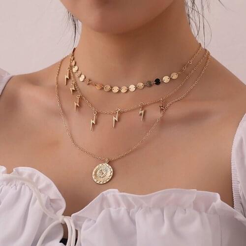 Women Fashion Temperament Round Sequins Lightning Charms Pendant Necklace Multilayer Chains Geometric Clavicle Necklace Jewelry