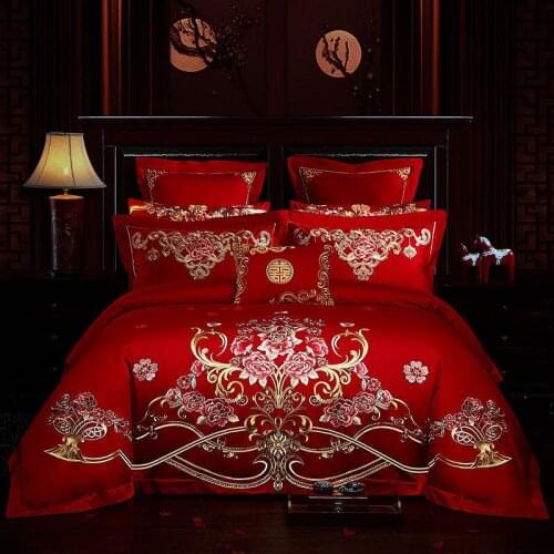 Chic Flower Embroidery Bedding Set 100 Cotton Red Wedding Bed Sheet Set Solid Color Princess Duvet Cover Bed Linen Pillowcases