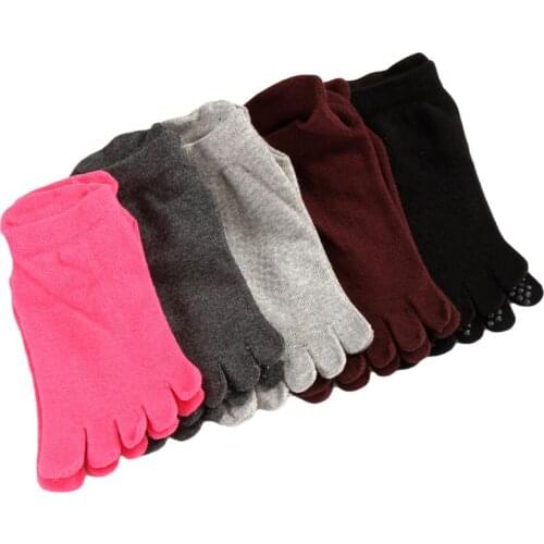 Combed Cotton Yoga Socks Female Breathable Antiskid Rubber Sole Full Toe Sports Socks Sweat Absorbing Anti-friction