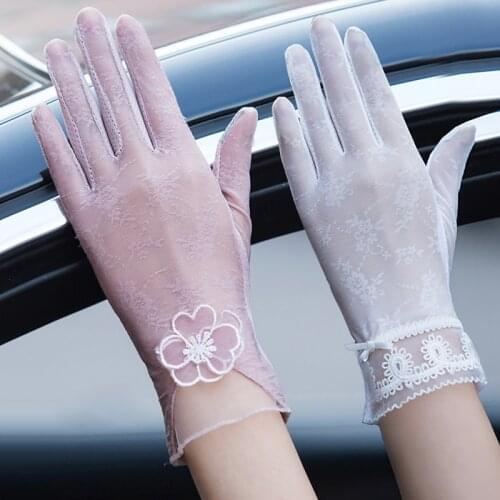 Full Finger Lace Sunscreen Gloves Thin Touch Screen Anti UV MittenSlip Resistant Driving Gloves Spring Summer Breathable Women