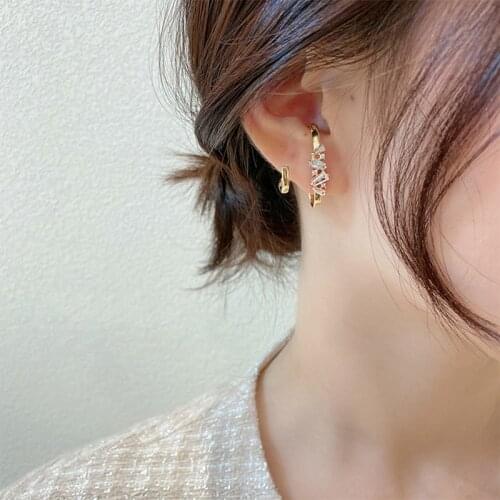 Chic Fashion Korean Gold Wave Hook Crystal Stud Earrings for Women Girls Charms Double Irregular U Studs Earings Jewelry