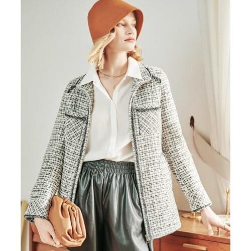 Womens Clothing 2021 Winter New Tooling Wind Flower Yarn Tassel Hair Fringe Small Fragrance Coat Womens Clothing