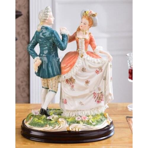 American Europe High-end Art Ceramic Figure Decorative Dancing Gifts for New Fashion and Creative Wedding