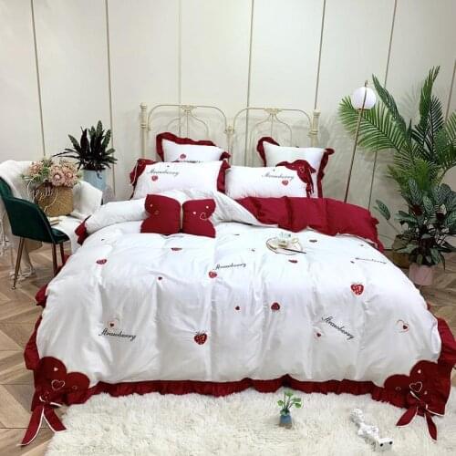 4/7 pcs Strawberry embroidery Bedding Set long-staple cotton Bed Set white Duvet Cover Set Bed Sheet knot Pillowcases bed linen