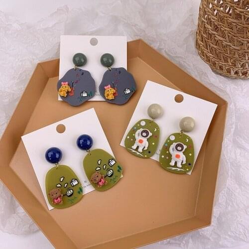 2021 New Korean Acrylic Geometric Animal Bear Astronaut Dangle Earrings for Women Fashion Jewelry Resin Oorbellen Pendientes