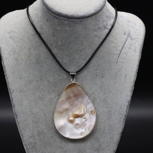 Natural Shell Pearl Necklace For Woman Drop Shape Large Size Classic style Leather Rope 55 + 5cm Pendant 4 * 6cm