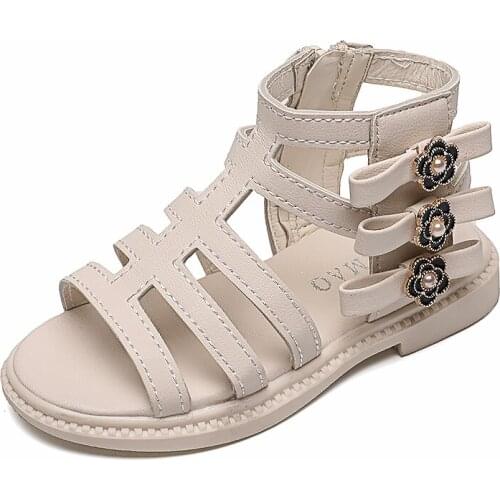 Girls Sandals Kids Gladiator Sandals Children Roman Summer Shoes Sweet Chic Princess with Metal Flowers Fashion 26-36 Black Soft