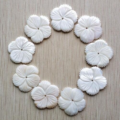 2019 new fashion good quality carved natural shell flower shape pendants for jewelry Accessories making 12pcs/lot wholesale free