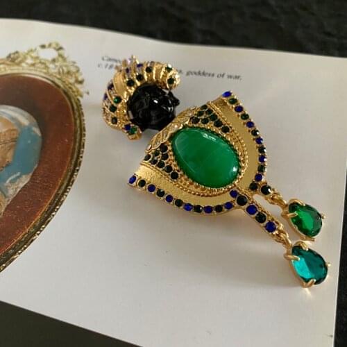 European and American vintage brass green gem inlaid brooch Womens fashion luxury jewelry