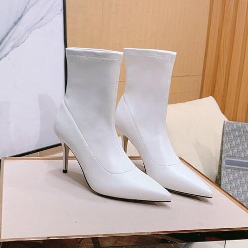 2020 autumn/winter fashion short boots womens pointed soft leather fashion boots European and American wind fine heel boots