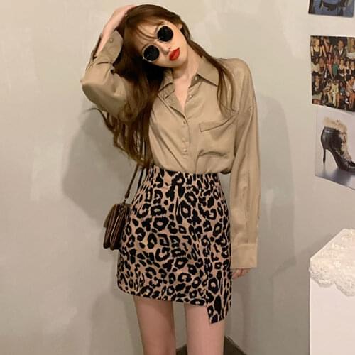 Early Autumn 2020 New vintage Hong Kong suit womens design khaki shirt leopard print skirt two sets of tide
