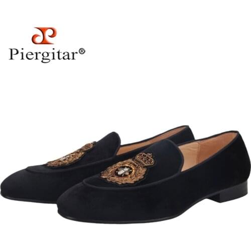 Piergitar 2021 New Handmade Custom Delicate Grosgrain Finishes Mens Loafers Black Velvet Moccasin Red Color Bottom Male Flats