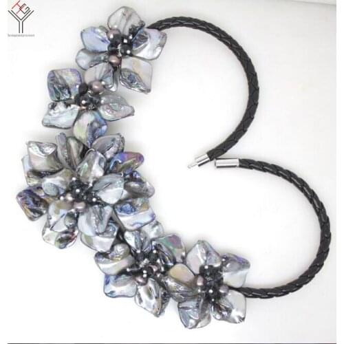 Women Jewelry natural pearl crystal light black gray 5 flowers pendant shell mother of pearl necklace black leather 18"