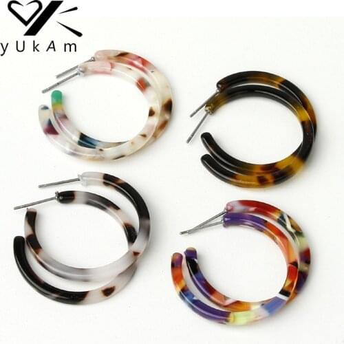 YUKAM C Shaped Colorful Leopard Print Hoop Earrings Acrylic Acetic Acid Big Resin Circle Round Creole Earrings Jewelry for Women