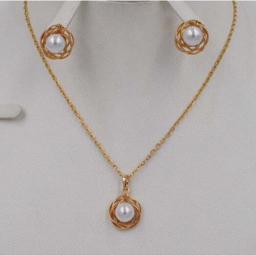 New dubai gold jewelry Fashion Classic Imitation Pearl Necklace Earring wedding Set Clear Crystal Elegant Party Gift Women