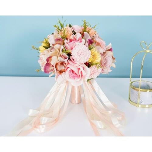Bride Holding Flowers Bouquet Artificial Wedding Flower Ribbon Bridal Bouquet For Bride Bridesmaids Pink Champagne Bouque PH068
