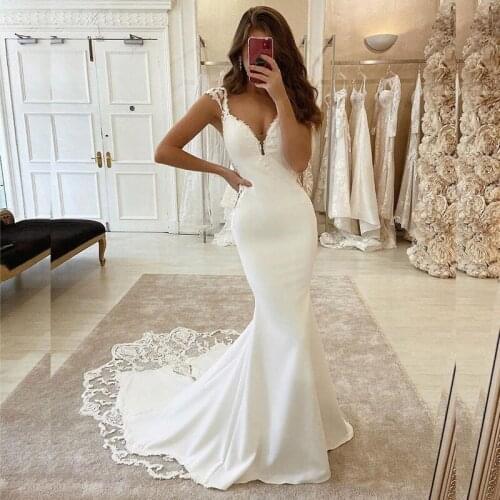 Sexy White Backless Mermaid Wedding Dresses V Neck Lace Appliques Satin Bridal Gown Custom Made Country Bridal Dress