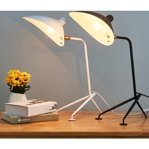 Nordic designer Zhang Ya, dance claw lamp, post modern study, office, bedside table, simple iron lamp
