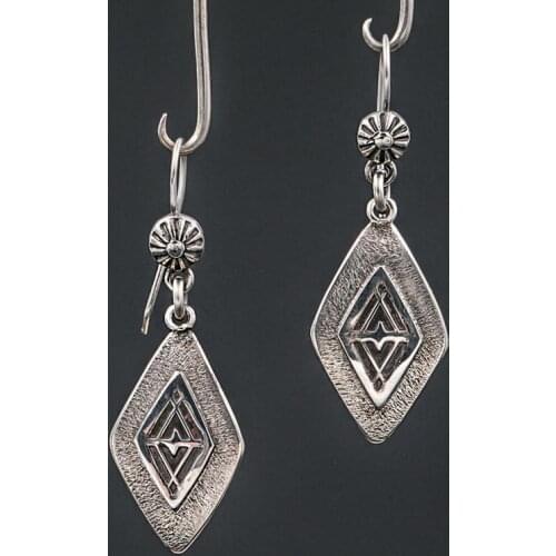 Vintage Silver Metal Rhombus Drop Earrings for Women Trendy Boutique Jewelry Geometric Design Zinc Alloy Wholesale