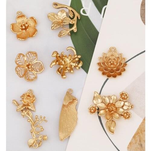 HAOSAW 6Pcs Jewelry Accessories/Flower Shapes/Charms/Decoration/Pendants/Jewelry Findings & Components/DIY Making/Hand Made