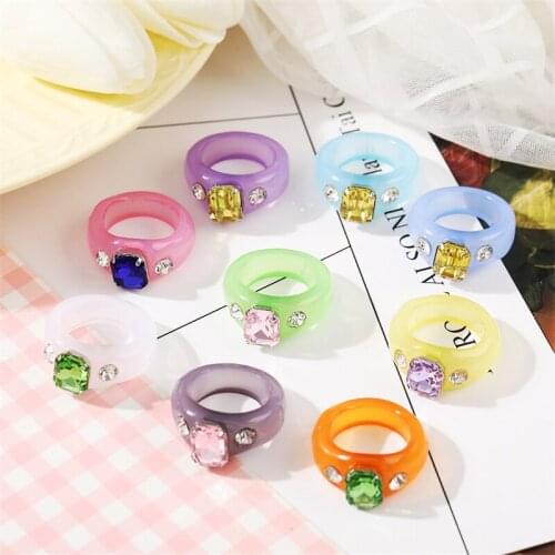 LJLGLY Fashion Acrylic Ring With Fine Rhinestone Jewelry Transparent Candy Colorful Geometric Rings For Womens Travel Jewellery